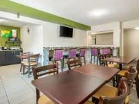 Quality Inn & Suites Leesburg Chain of Lakes Hotels in Leesburg