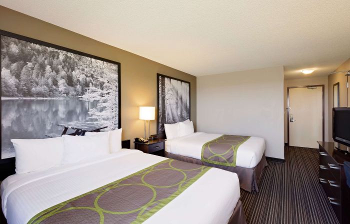 Super 8 by Wyndham Kapuskasing