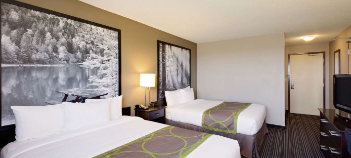 Super 8 by Wyndham Kapuskasing Hotéis em Cochrane District