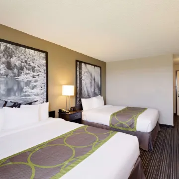 Super 8 by Wyndham Kapuskasing