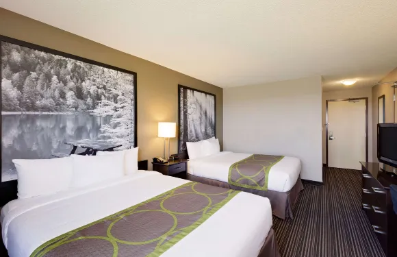 卡普斯卡辛温德姆速8酒店