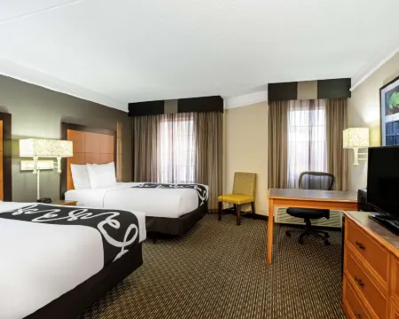 La Quinta Inn & Suites by Wyndham Tucson Airport Hotels in Tucson