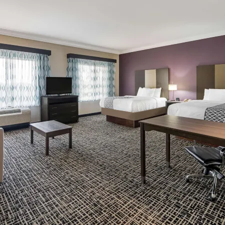 La Quinta Inn & Suites by Wyndham Corpus Christi-N Padre Isl Отели рядом с достопримечательностью «Пирс Боба Холла»