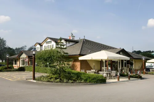 Premier Inn Bradford South Hotels in Cleckheaton