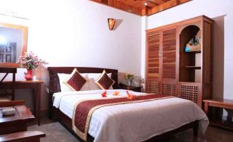 My Khe Hotel