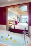 The Edgewater, a Noble House Hotel - Romantic