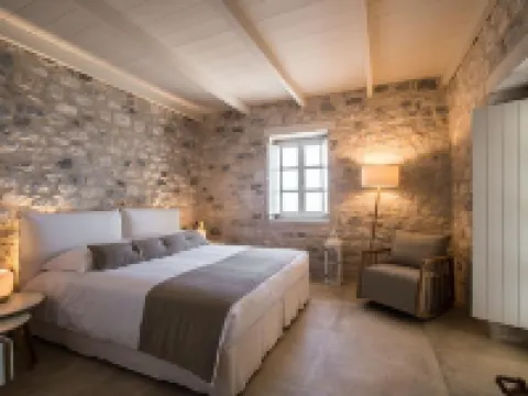 Bassa Maina Villas & Suites Hotels in Itilo