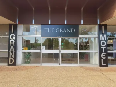 The Grand Motel Hotels near Banna Lane Murals