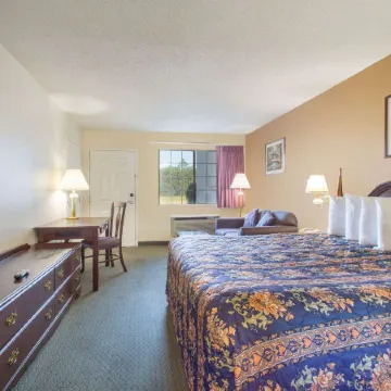 Days Inn by Wyndham Picayune