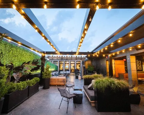 Kimpton HOTEL MONACO PHILADELPHIA by IHG โรงแรมใกล้Independence Hall ฟิลาเดลเฟีย