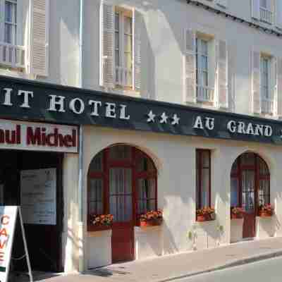 Best Western Plus Au Grand Saint Jean Hotel Exterior