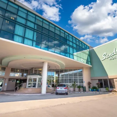 Atlantic Sands Hotel & Conference Center