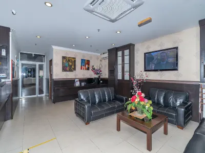 Switz Paradise Hotel - 5 Minute Walk to Centre Point and 10 Minute Walk to Waterfront-