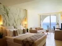 The Ixian Grand & All Suites - شرفة