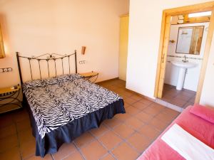 Catalunya Casas: Villa Ardenya in Tarragona hills, only 10 km to the beach!