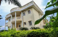 Manoir des Innoncents Hotels in Bafoussam