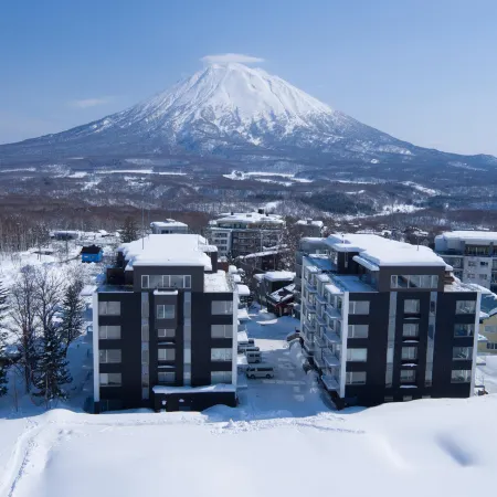 Niseko Central Condominiums Отели рядом с достопримечательностью «Хирафу»