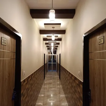 Maan Hotel and Restaurant