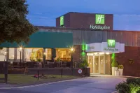 Holiday Inn Leeds - Wakefield M1, Jct.40 Hotel dekat Fanny and Bacardi Bar, Terrace and Club
