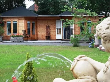 The Redlands Accommodation