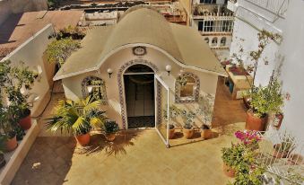 Alexandross Hostel Bnb