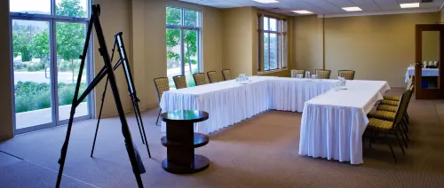 The Cove Lakeside Resort Geschäftseinrichtungen Photos