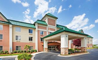 Holiday Inn Express & Suites Kings Mountain - Shelby Area