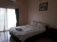 Rawanda Resort Hotel Hoteles en Mueang Lop Buri District