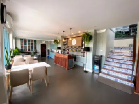 Patuxay Place