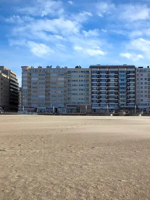 Hotel Monarc Hotels near 3 gapers