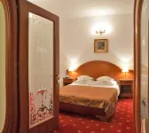 Hotel Emma West Hotel in zona Giardino botanico "Alexandru Buia"