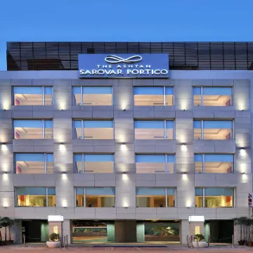 The Ashtan Sarovar Portico Hotels in der Nähe von सफदरजंग टॉम्ब, दिल्ली