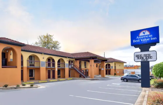 伊克諾旅館，蓋恩斯維爾市中心區