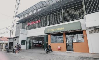 RedDoorz Near Tugu Pers Jambi