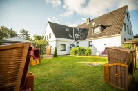 Hotel Das Kleine Glück - Adults Only Hotels in Tating