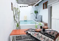 Villa Kitta Unit Gori Mantrijeron住宿飯店