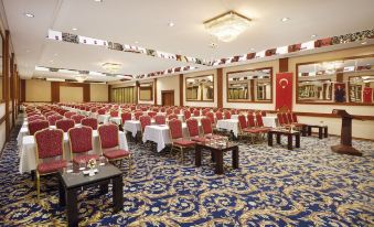 Hotel Anemon Ege Saglik