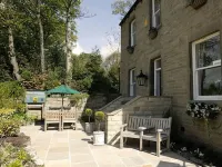 Grassington Lodge Hotels near Malham Cove