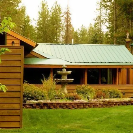 Silverwolf Log Chalet Resort