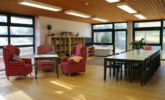 Landhotel am Sonnenhang - Housity