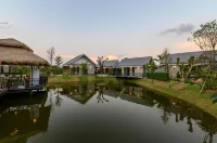 Loftpical Resort Hotel a Boat Lagoon