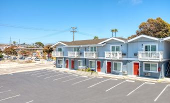 Harbor House Inn
