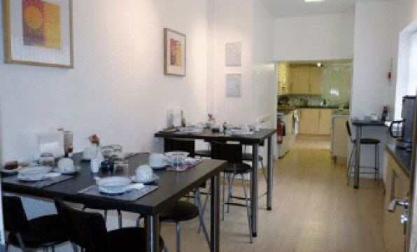 Seabreeze Guesthouse - Housity
