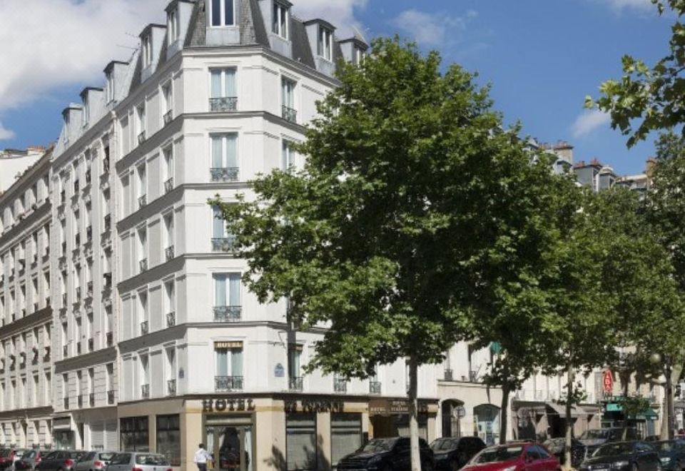 2. 호텔 에펠 튀렌..