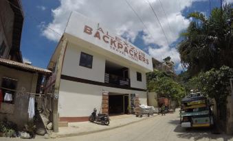 Alexzus Backpackers Travel Lodge