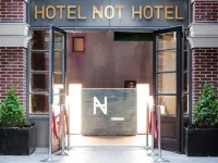 Hotel Not Hotel Amsterdam - parking