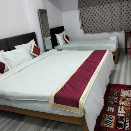 Rekha International Guest House Rajgir