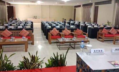 Hotel Grand Papua Kaimana - Housity