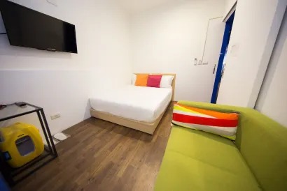 SleepBox Hotel