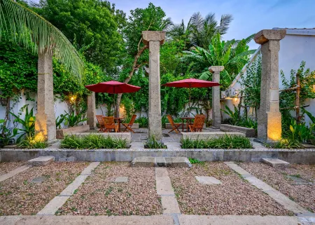 Neemrana's Coconut Alley